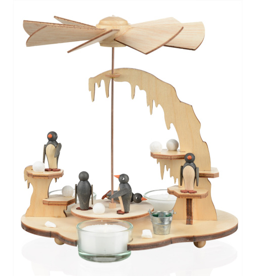 Teelichtpyramide mit Pinguin