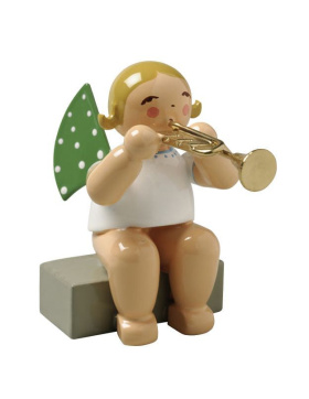 Engel mit Trompete sitzend blondes Haar