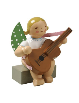 Engel mit Gitarre sitzend blondes Haar