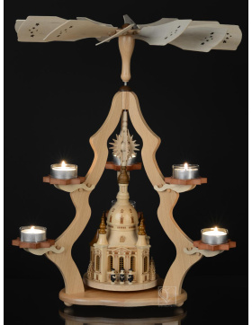 Teelichtpyramide Dresdner Frauenkirche